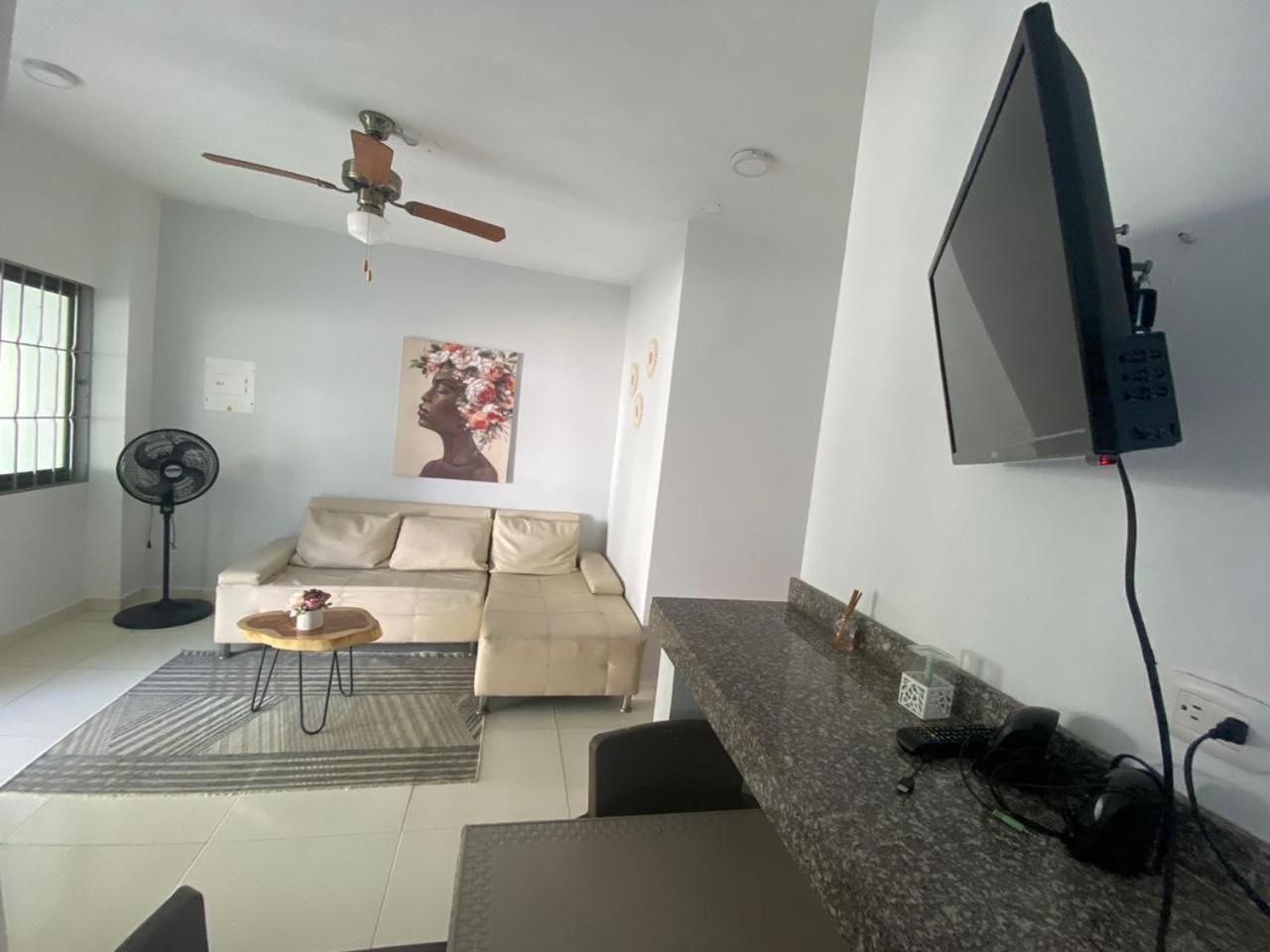 Mayo Apartment Tolu